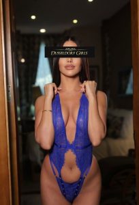 warm escort babe